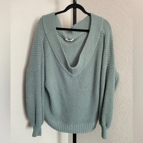 Zenana Outfitters Women’s Off the Shoulder Green/Blue V-Neck Sweater - Picture 2 of 4